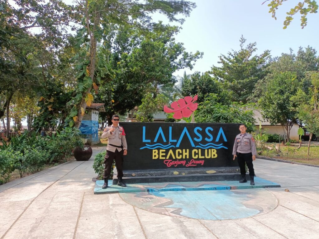 Bhabinkamtibmas Polsek Panimbang Pantau Tempat Wisata di Desa Binaan 5 WhatsApp Image 2023 08 26 at 21.21.16