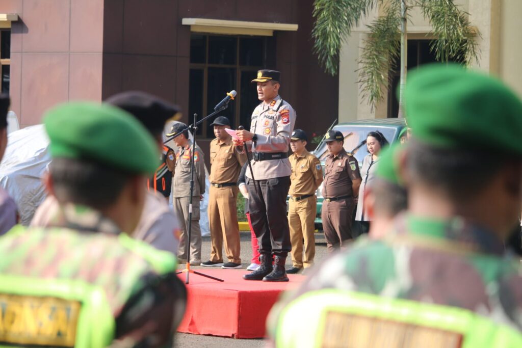 Kapolres Pandeglang Pimpin Apel Siaga Kesiapan Hadapi El-Nino, Ini Pesannya 9 WhatsApp Image 2023 08 29 at 09.14.53