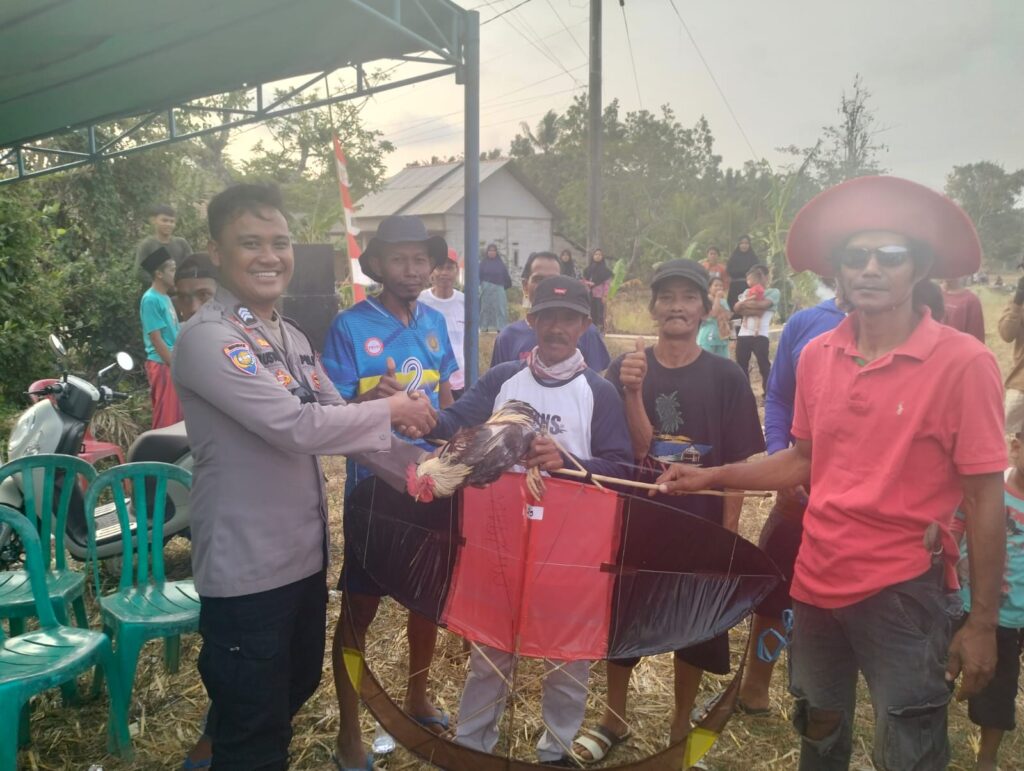 Polsek Angsana Sukses Amankan Festival Layang-layang di Desa Padamulya 7 WhatsApp Image 2023 10 04 at 17.38.55