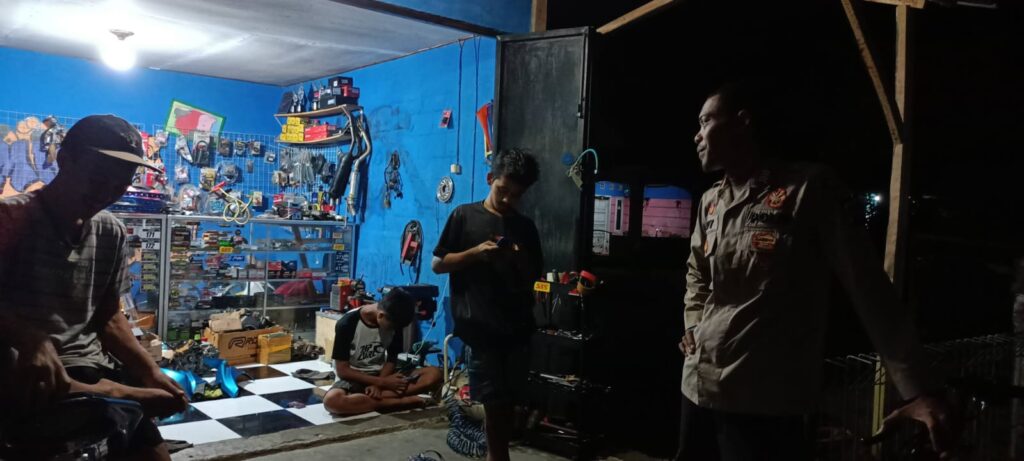 Polsek Pagelaran Tingkatkan Patroli untuk Cegah Tindak Kriminalitas 5 WhatsApp Image 2023 10 15 at 09.34.42