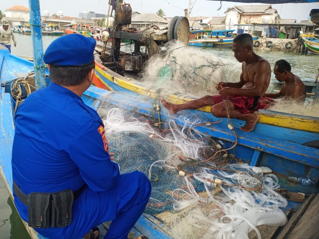 Polair Polres Pandeglang Sambangi Warga Nelayan di Teluk Panimbang 4 WhatsApp Image 2023 10 29 at 16.59.03