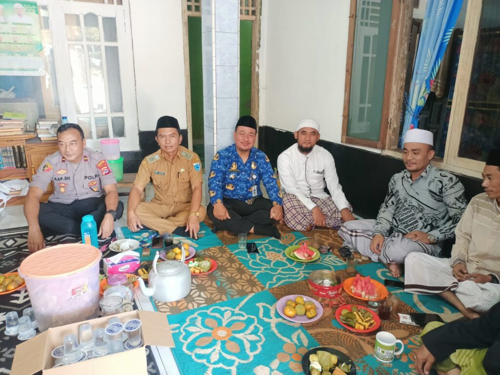Polsek Pulosari Gelar Peringatan Maulid Nabi Muhammad SAW dan Haul Tuan Syech Abdul Qadir Al-Jailani 8 WhatsApp Image 2023 10 30 at 13.56.20