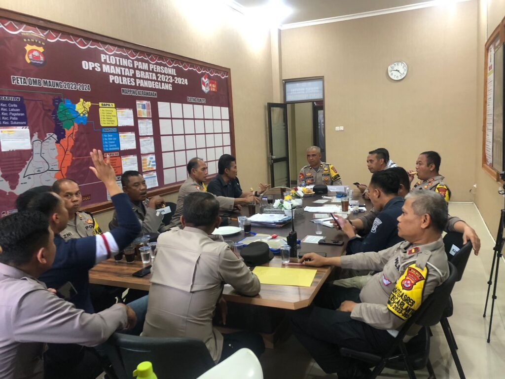 Polres Pandeglang Gelar Anev Operasi Mantap Brata Maung 2023-2024 7 WhatsApp Image 2023 11 01 at 11.18.40