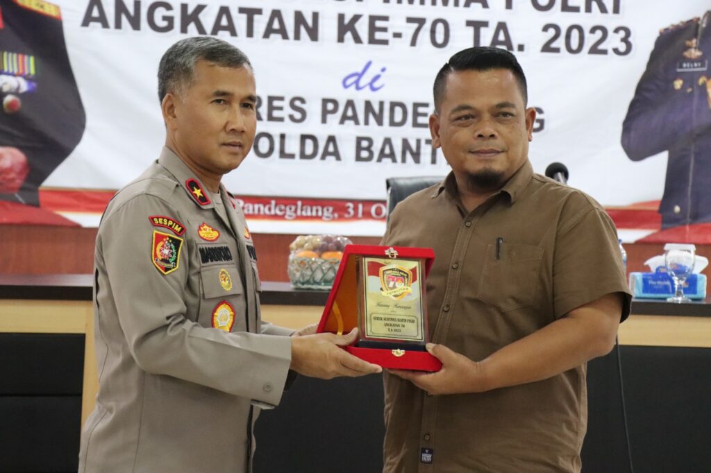 Polres Pandeglang Terima Kunjungan Kasespimma dan Membuka Kegiatan Praktek Kerja Profesi Serdik Sespimma Polri Angkatan 70 10 WhatsApp Image 2023 11 01 at 11.58.37