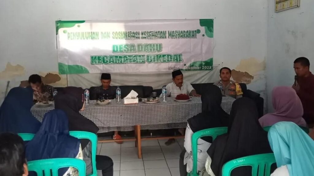 Bhabinkamtibmas Polsek Cikedal Hadiri Acara Penyuluhan dan Sosialisasi Kesehatan Masyarakat 6 WhatsApp Image 2023 11 04 at 19.39.35