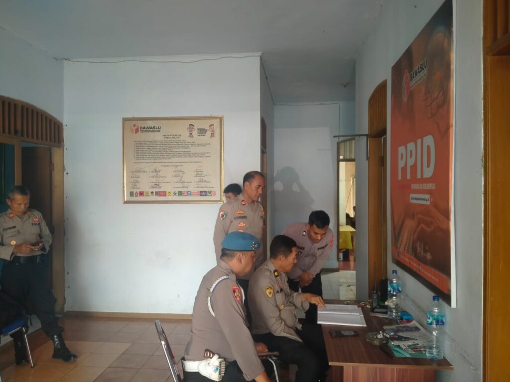 Kasiwas Polres Pandeglang Sambang Personel yang Bertugas di Operasi Mantap Brata 3 WhatsApp Image 2023 11 07 at 11.26.38