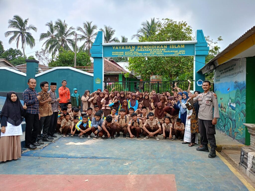 Kanit Binmas Polsek Jiput Berikan Edukasi Pencegahan Bullying di Sekolah 1 WhatsApp Image 2023 11 11 at 17.59.12