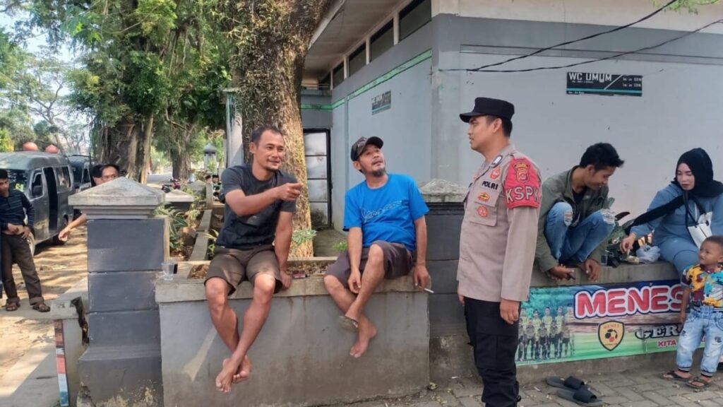 Polsek Menes Tingkatkan Patroli untuk Ciptakan Situasi Kamtibmas yang Aman dan Nyaman 7 WhatsApp Image 2023 11 12 at 13.05.42