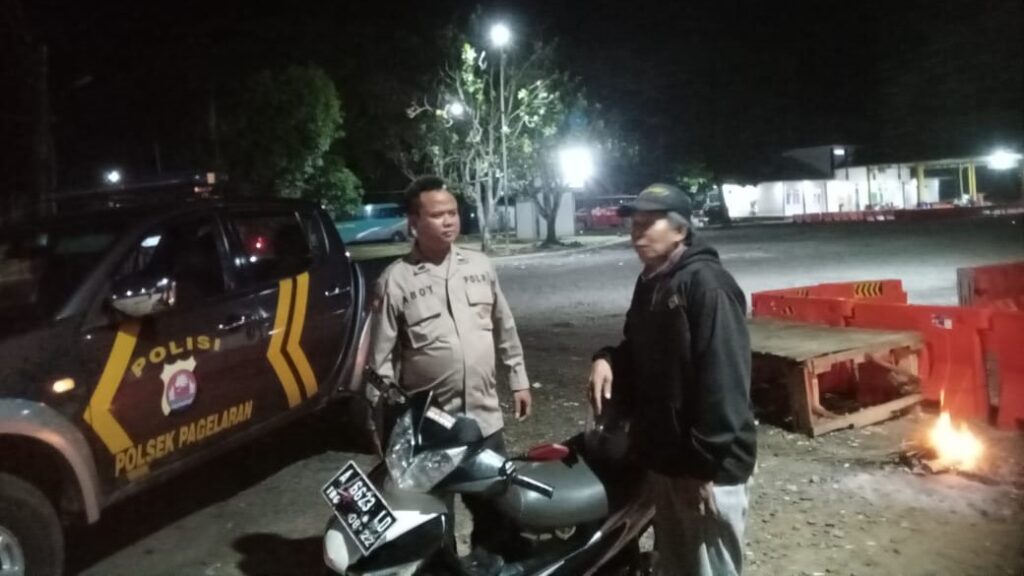 Polsek Pagelaran Tingkatkan Patroli Pencegahan Kriminalitas di Wilayah Hukumnya 9 WhatsApp Image 2023 11 14 at 04.29.00