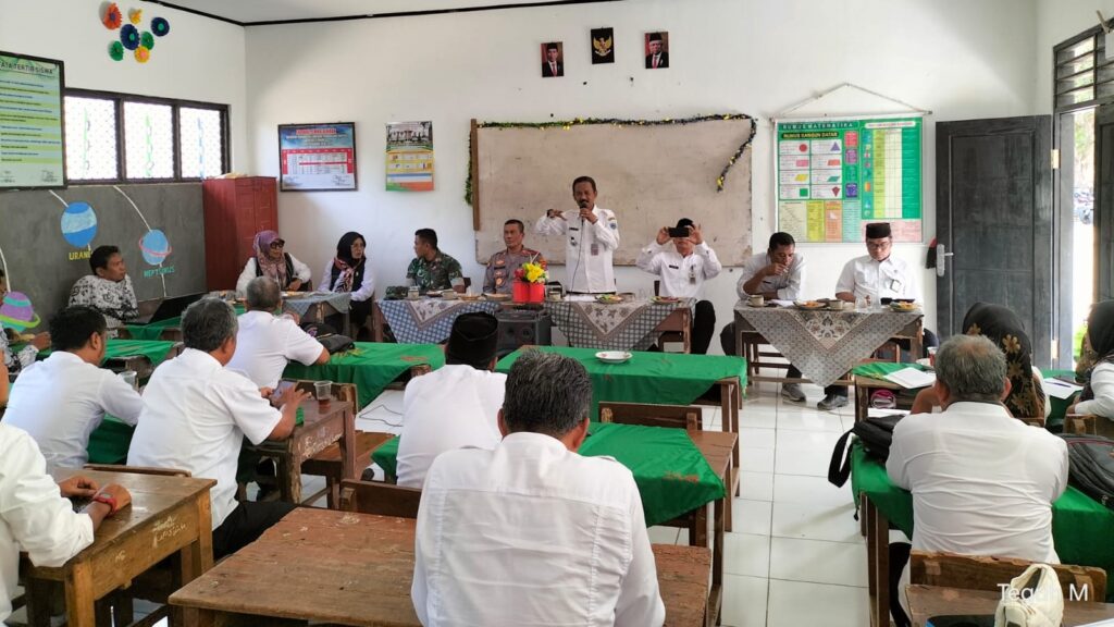 Kapolsek Angsana Hadiri Kegiatan Persiapan Memperingati HUT PGRI KE 78 Tingkat Kecamatan Angsana Tahun 2023 10 WhatsApp Image 2023 11 15 at 13.40.18