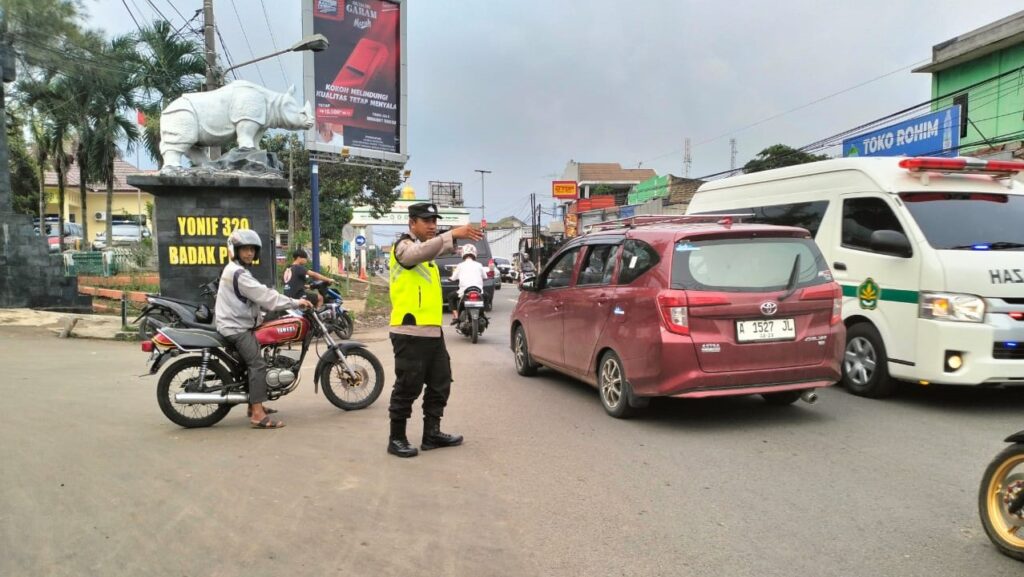Polsek Cadasari Berikan Pelayanan Strong Point Kepada Masyarakat 2 WhatsApp Image 2023 11 16 at 01.53.18