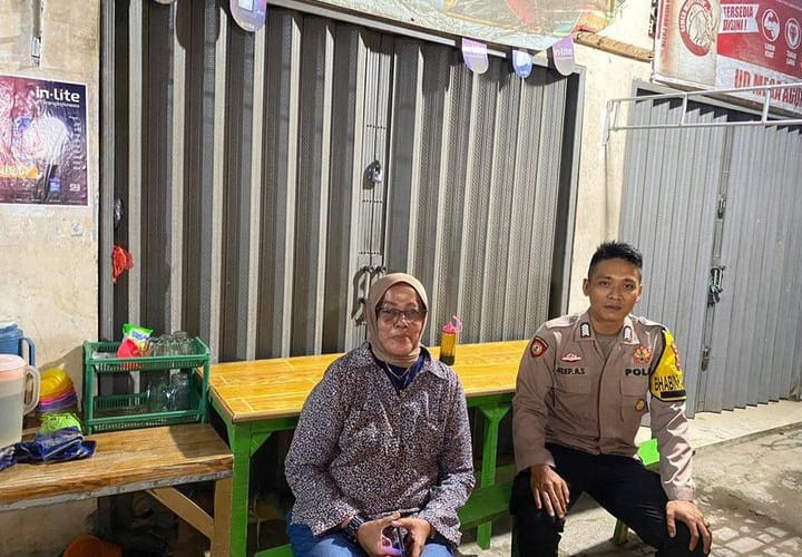 Bhabinkamtibmas Polsek Cadasari Terus Tingkatkan Kewaspadaan dalam Ciptakan Situasi Kamtibmas 8 WhatsApp Image 2024 04 02 at 3.28.19 AM