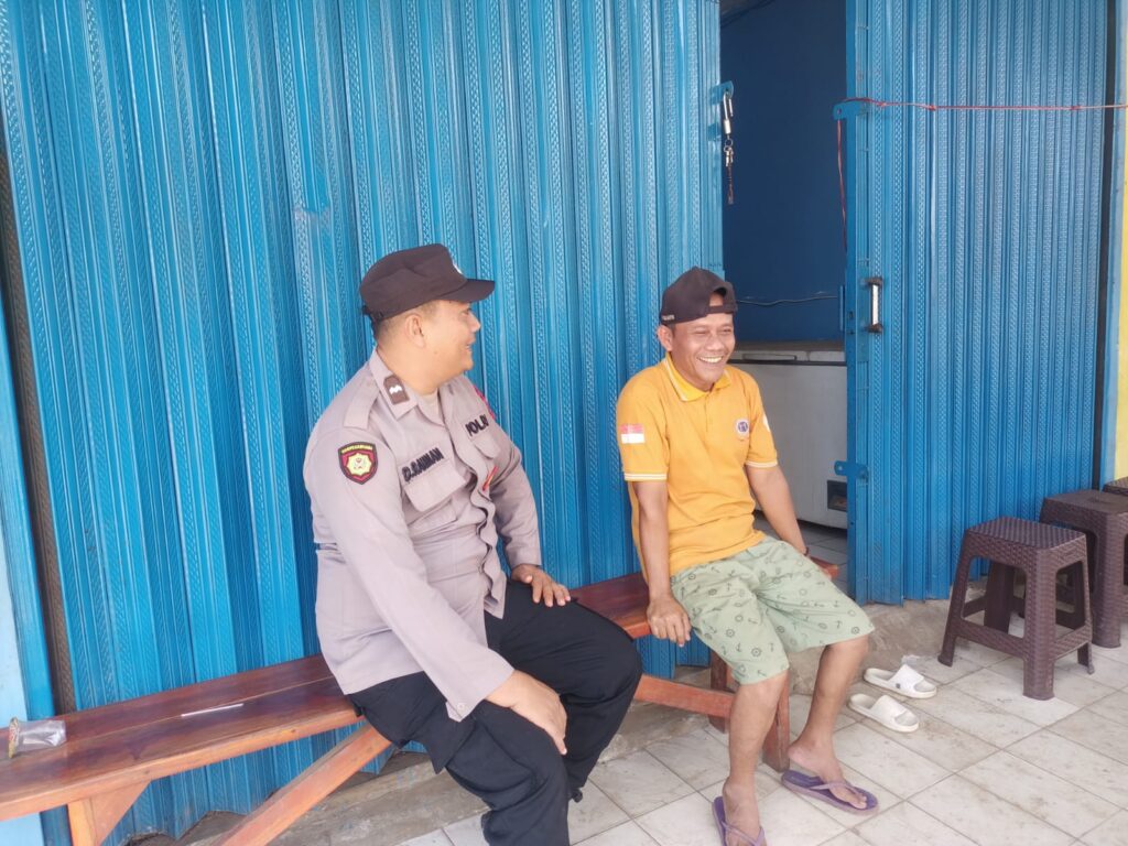 Kegiatan Sambang Warga Desa Binaan oleh Bhabinkamtibmas Polsek Bojong 8 WhatsApp Image 2024 05 09 at 12.16.00