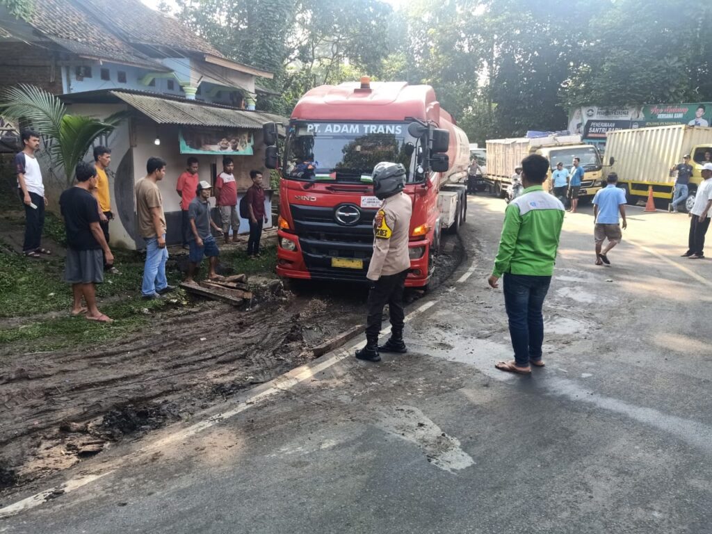 WhatsApp Image 2024 06 07 at 09.33.41 1