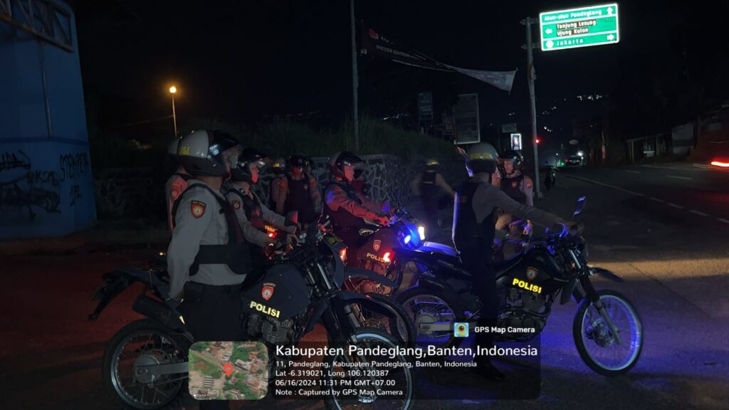 Sat Samapta Polres Pandeglang Gelar Patroli Mobile untuk Pengamanan Malam Takbir Idul Adha 1445 H 5 WhatsApp Image 2024 06 17 at 02.05.08