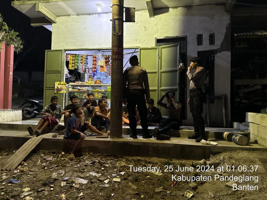 Sat Samapta Polres Pandeglang Gelar Sambang kepada Anak-Anak, Himbau untuk Tetap Belajar dan Kurangi Game Online 2 WhatsApp Image 2024 06 25 at 06.05.56