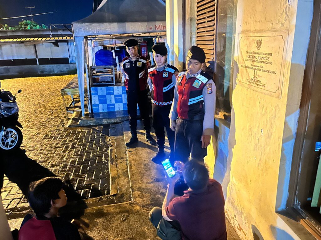 Sat Samapta Polres Pandeglang Berikan Edukasi kepada Remaja untuk Menjauhi Narkoba, Miras, dan Judi 9 WhatsApp Image 2024 07 18 at 04.35.05 1