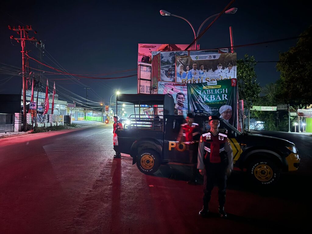 Sat Samapta Polres Pandeglang Gelar Strong Point Malam di Cipacung, Cegah Laka Lantas 3 WhatsApp Image 2024 08 27 at 05.57.47