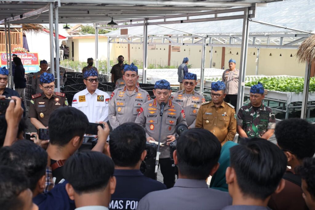 Kapolri-Panglima TNI Sepakat Investigasi Kasus Penembakan Personel hingga Tuntas 4 WhatsApp Image 2025 03 19 at 09.19.21