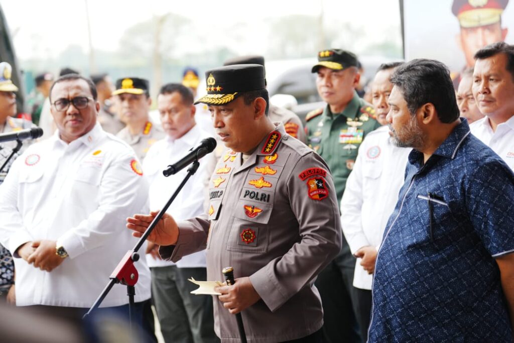 Kapolri Tinjau Bakti Kesehatan "Polri Untuk Masyarakat" di PT Tah Sung Hung, Brebes 9 WhatsApp Image 2025 03 20 at 08.54.14