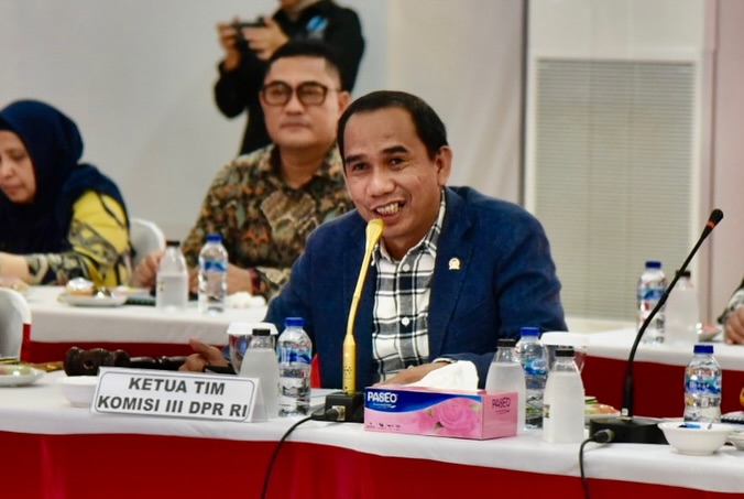 Legislator Apresiasi Sinergi Polri dalam Pengamanan Arus Mudik dan Fokus Pasca-Lebaran 9 WhatsApp Image 2025 04 13 at 05.25.54 1